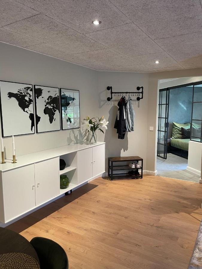Ny Style Entire Apartment W/Private Cozy Terrace Харисле Екстериор снимка